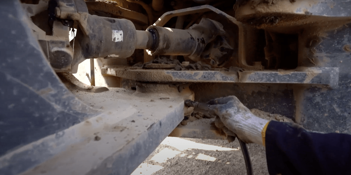 Quick Tips on Greasing Heavy Equipment Al Marwan